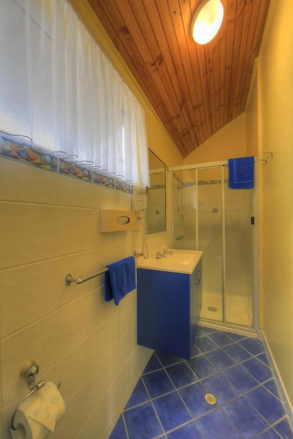 **** Motel Sunlover Lodge Kinka Beach Australia