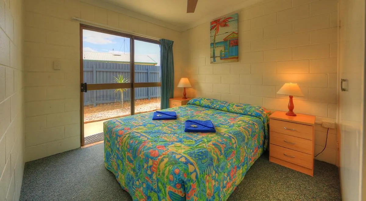**** Motel Sunlover Lodge Kinka Beach Australia